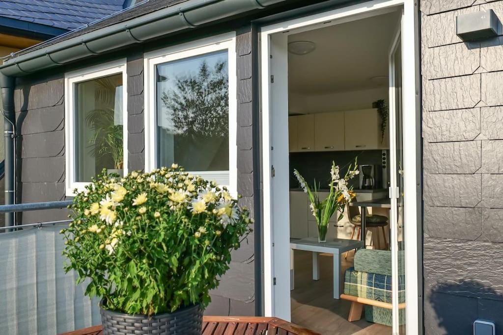 Wunderschoene Ferienwohnung Mit Balkon In Aue Aue  Exterior photo